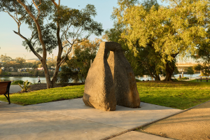 Arch 300 x 200.png
