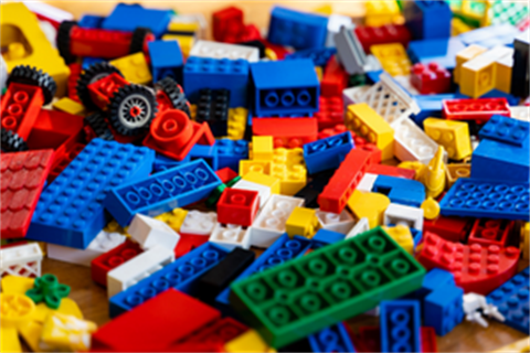 LEGO Club 2022 website tile 300x200.png