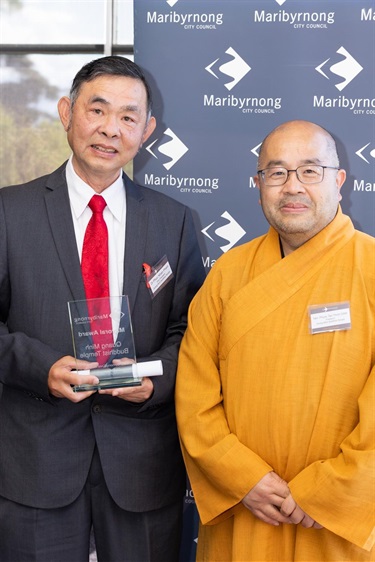 Dr Phuc Nhan Pham, Vice President and Venerable Phuoc Tan Thich OAM President on behalf of Quang Minh Buddhist Temple recipient of a 2024 Mayoral Award