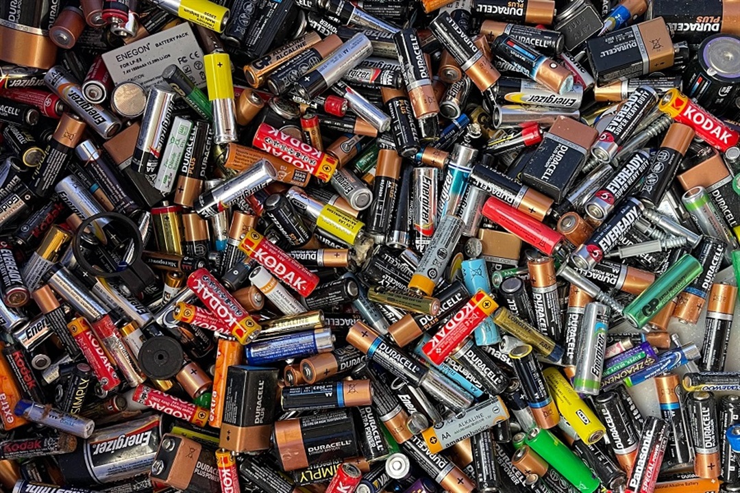 How to safely dispose of household batteries Maribyrnong
